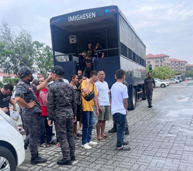 108 Pekerja Migran Ilegal Dideportasi dari Malaysia, Ada yang Hamil dan Positif HIV
