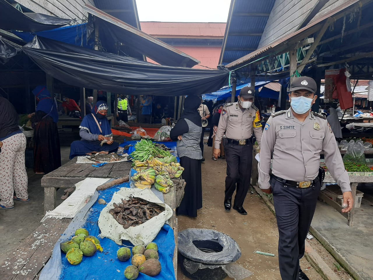 Polsek Pangkalan Kuras Monitor Prokes di Pusat Perbelanjaan