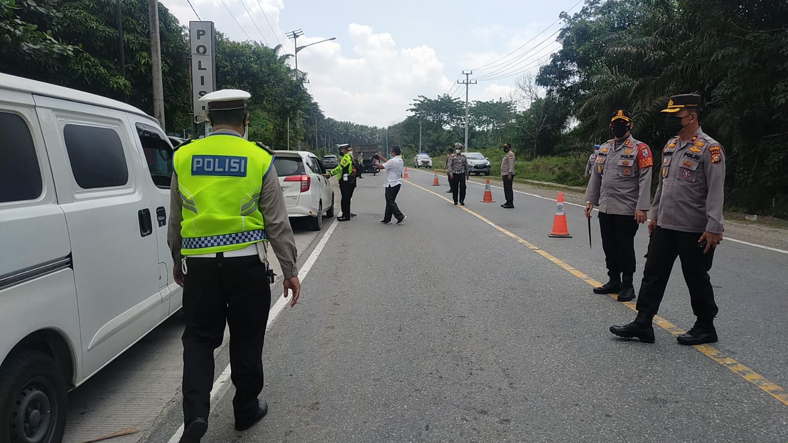 Kapolres Pelalawan Tinjau Operasi Non Yustisi di Kecamatan Bandar Sei Kijang