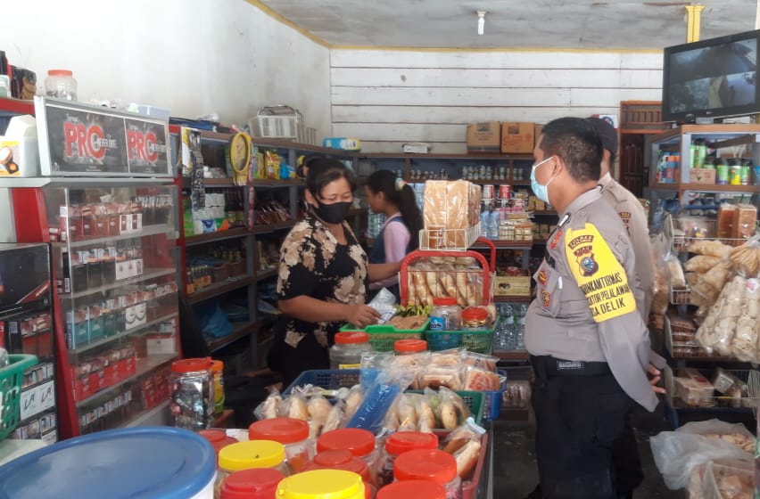 Pendisiplinan Protokol Kesehatan kepada Masyarakat oleh Polsubsektor Pelalawan