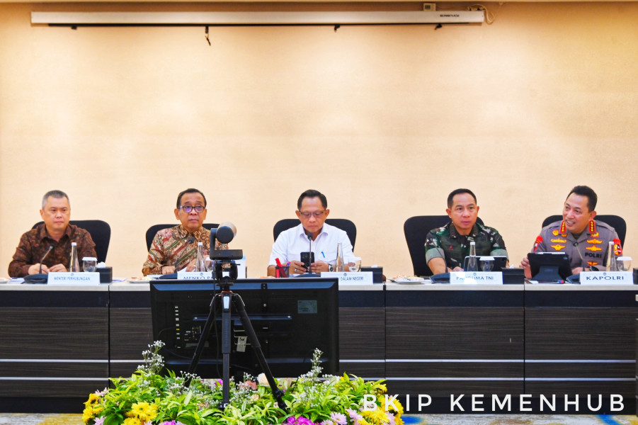 Pemerintah Antisipasi 110 Juta Pemudik, Pastikan Nataru Aman dan Lancar