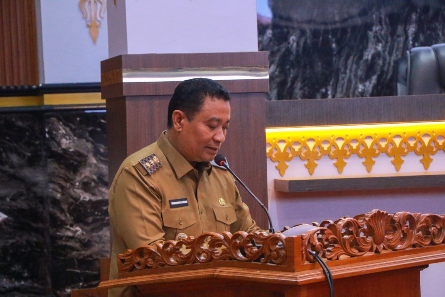 Wawako Pekanbaru Sampaikan LKPj 2024 ke DPRD