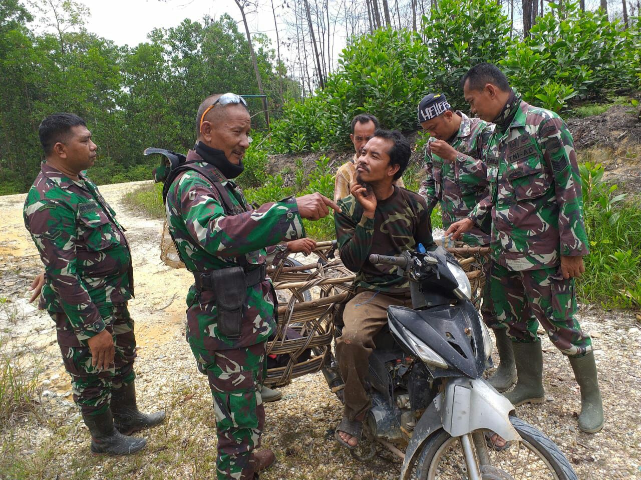 Amankan Hutan TNTN dari Karhutla, Danramil Gencarkan Patroli