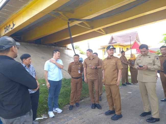 Pemko Bangun Taman dan Air Mancur di Kawasan Jembatan Siak I, Bangunan Liar Direlokasi